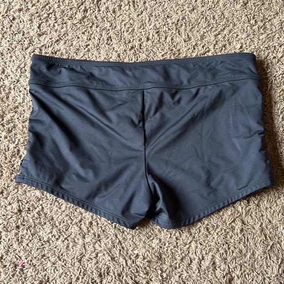 Gray swim suit shorts - Picture 2 of 3